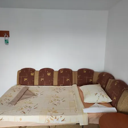 Guest house Via Maris 3*