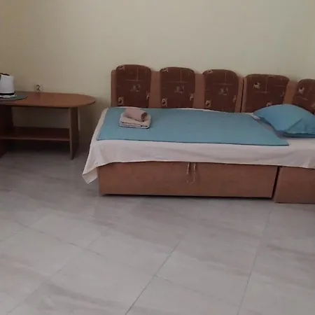 Guest house Via Maris 3*