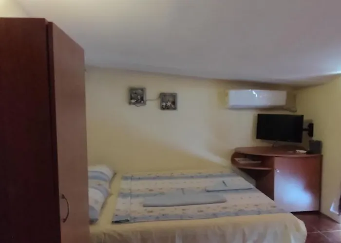 Via Maris Къща за гости 3*